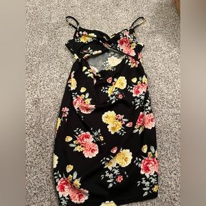 Cut out maternity dress